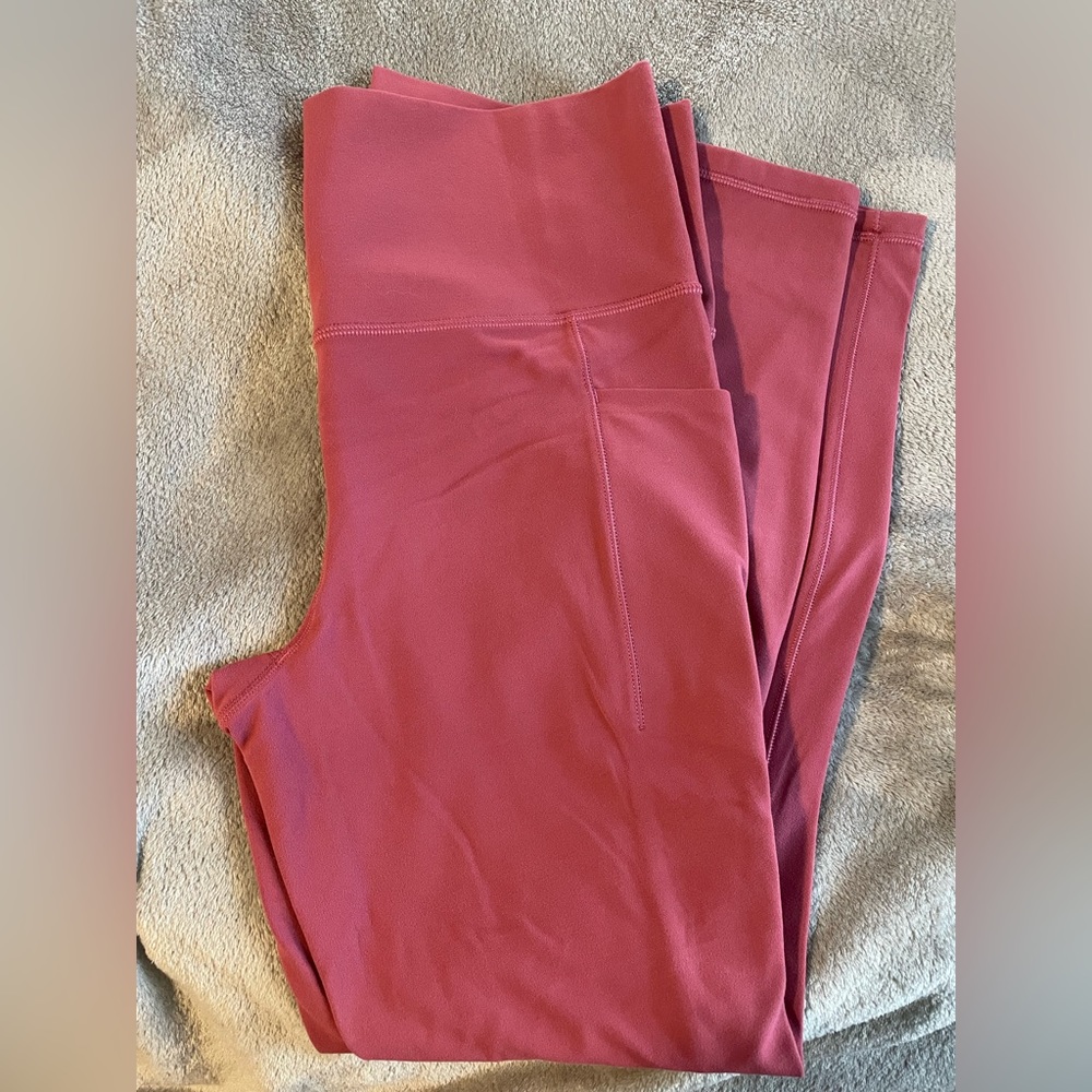 Athleta Salutation Stash Leggings